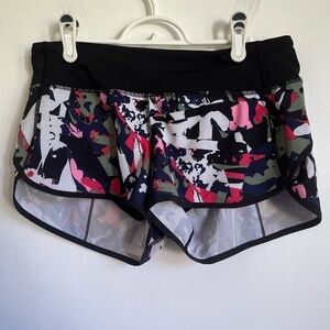 Lululemon Speed Athletic Short - Pop Cut Boom Juice Multi / Black - US 6